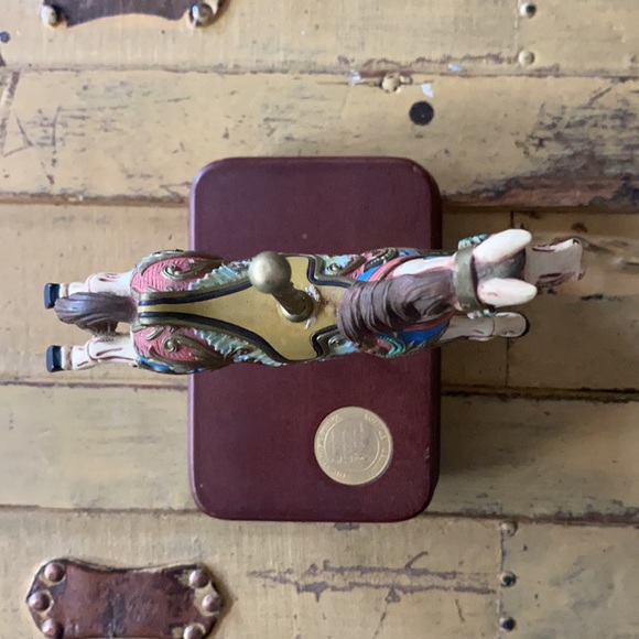 LIMITED EDITION SF MUSIC BOX CO CAROUSEL HORSE - Picture 7 of 8
